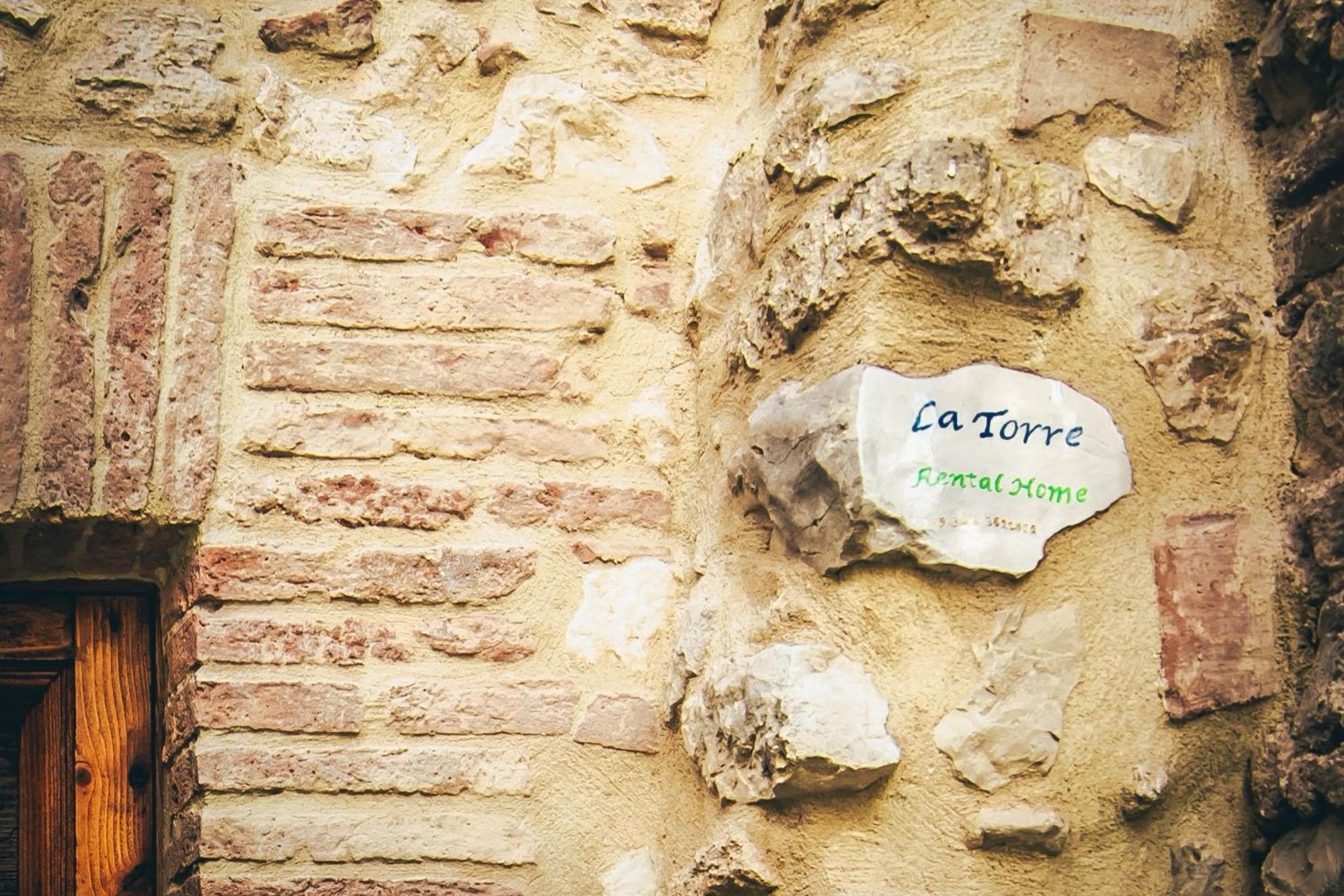 *La Torre Di Amelia* Nel Cuore Dell' Umbria Luaran gambar